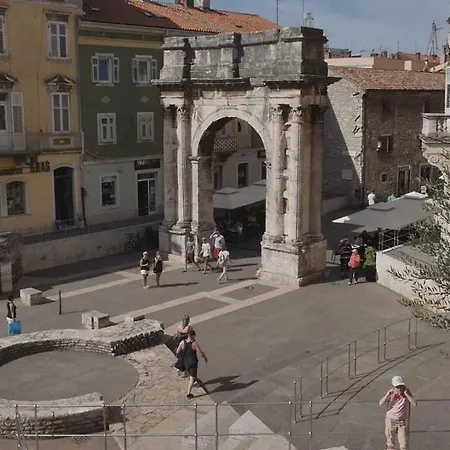 In Pula/istrien 26834 Pula
